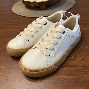 Old Navy Cream and Tan Sneakers Toddler Size 12